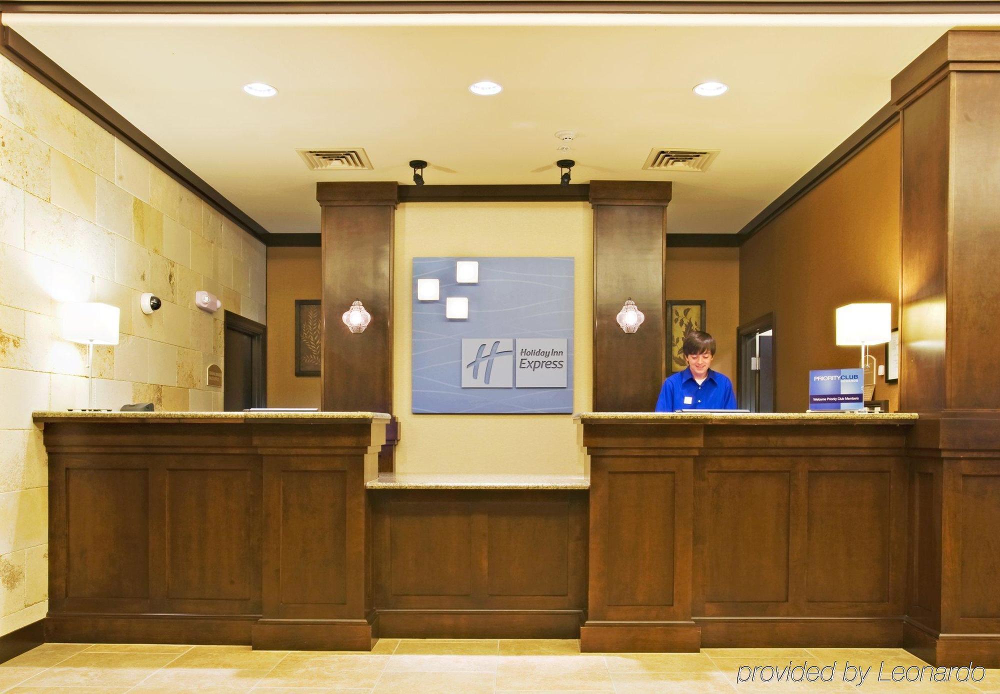 Holiday Inn Express Hotel & Suites Wichita Falls By Ihg Exterior photo