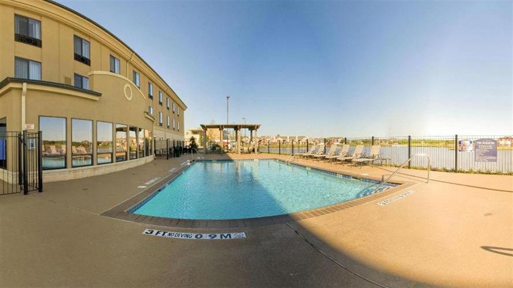 Holiday Inn Express Hotel & Suites Wichita Falls By Ihg Exterior photo
