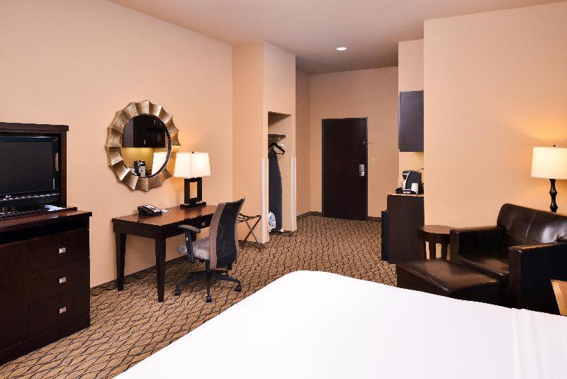 Holiday Inn Express Hotel & Suites Wichita Falls By Ihg Exterior photo